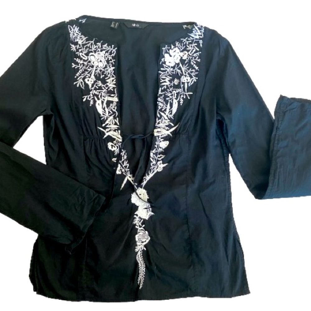 Vintage Boho MNG mango Black white Deep V front TIE lightweight BLOUSE TOP EUC 8